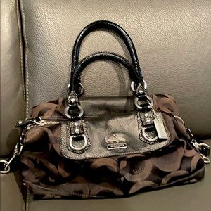 Used AUTHENTIC COACH PURSE
